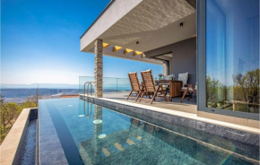 Nice home in Smrika w/ Outdoor swimming pool, Outdoor swimming pool and 2 Bedrooms